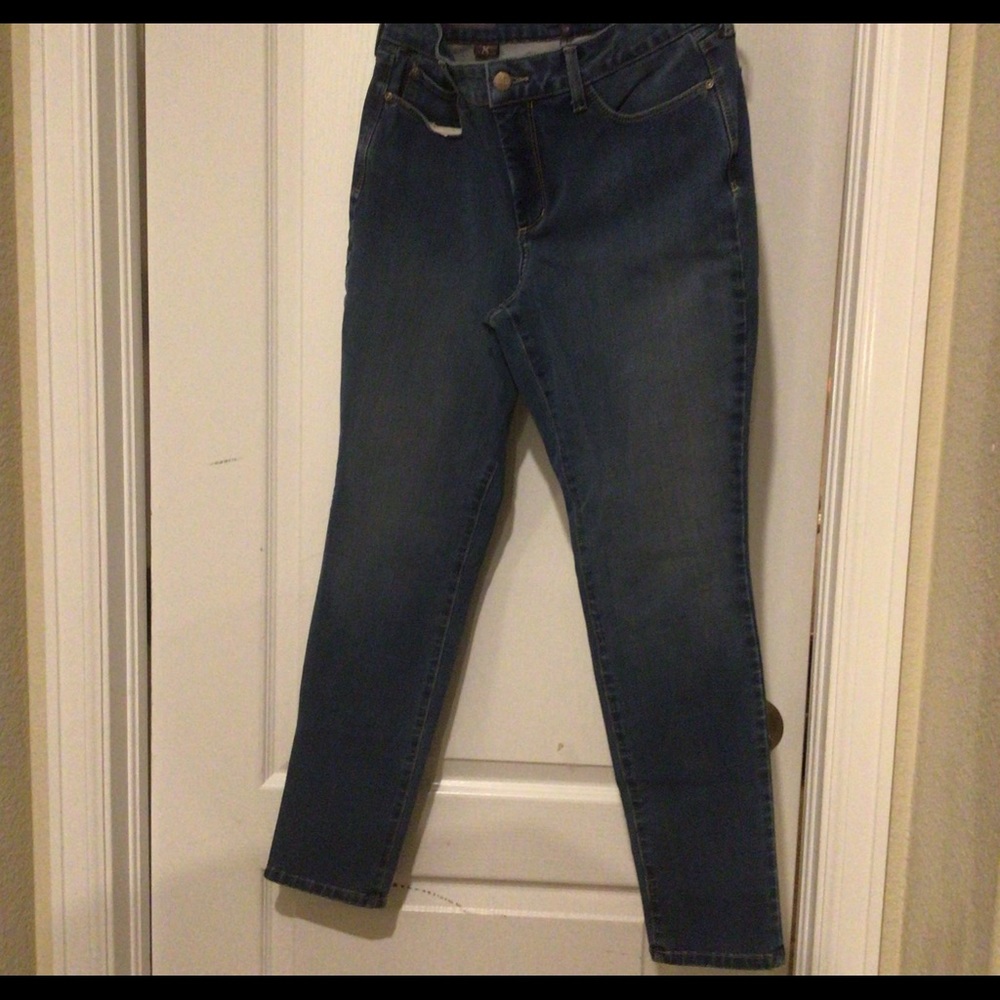 NYDJ size 10 cropped skinny jeans